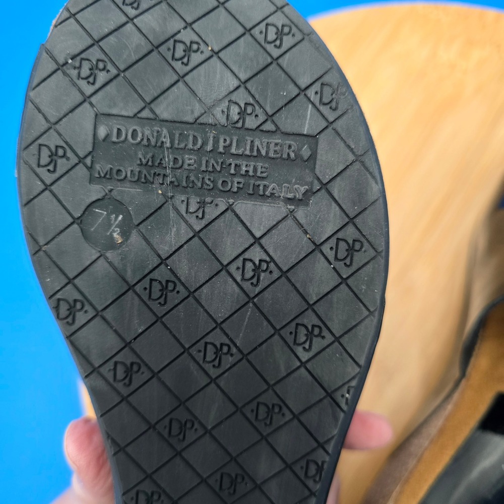 Donald Pliner Black Patent Cork Wedge‎ Sandals Women Size 7.5 Made in Italy - Picture 8 of 9